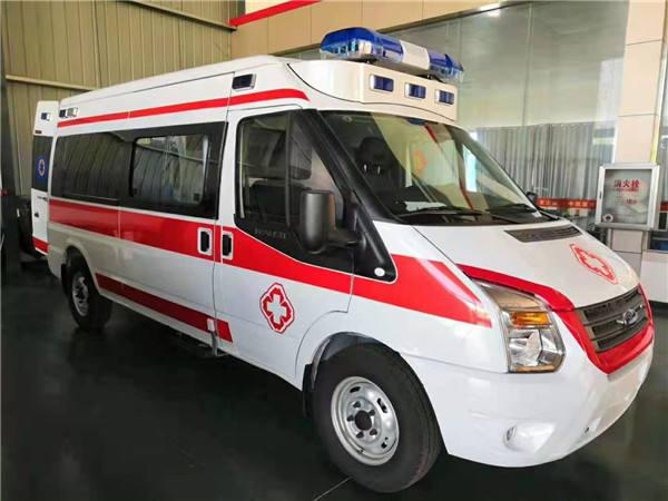 怀集县福特V362救护车